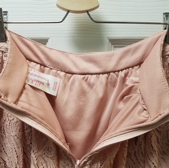 SOLD 🚫 Xhilaration Lace Pastel Skater Skirt Lined - Picture 3 of 4